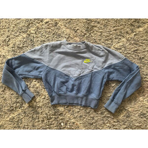 Nike sweater